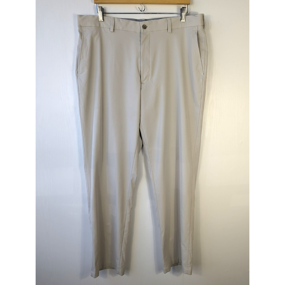 Walter Hagen Golf Pants Men’s 38x32 (M 38x31) Flat Front Khaki Performance Golf